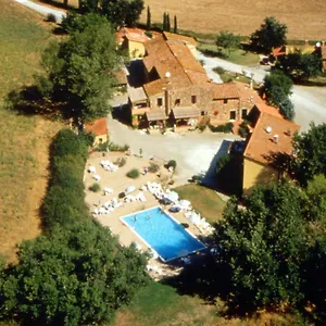 Giulia Superior Shared Pool Wi-fi Casole dʼElsa